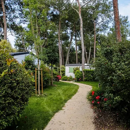 Prázdninový areál Dei Fiori Village 4*